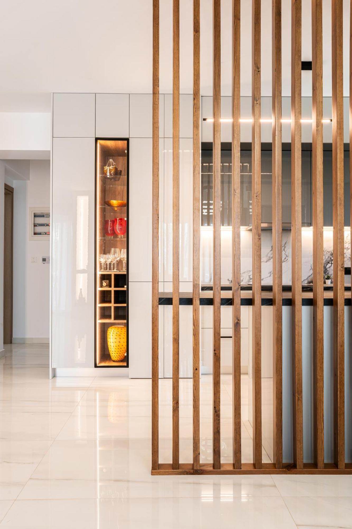 Marble Luxury Apartment *