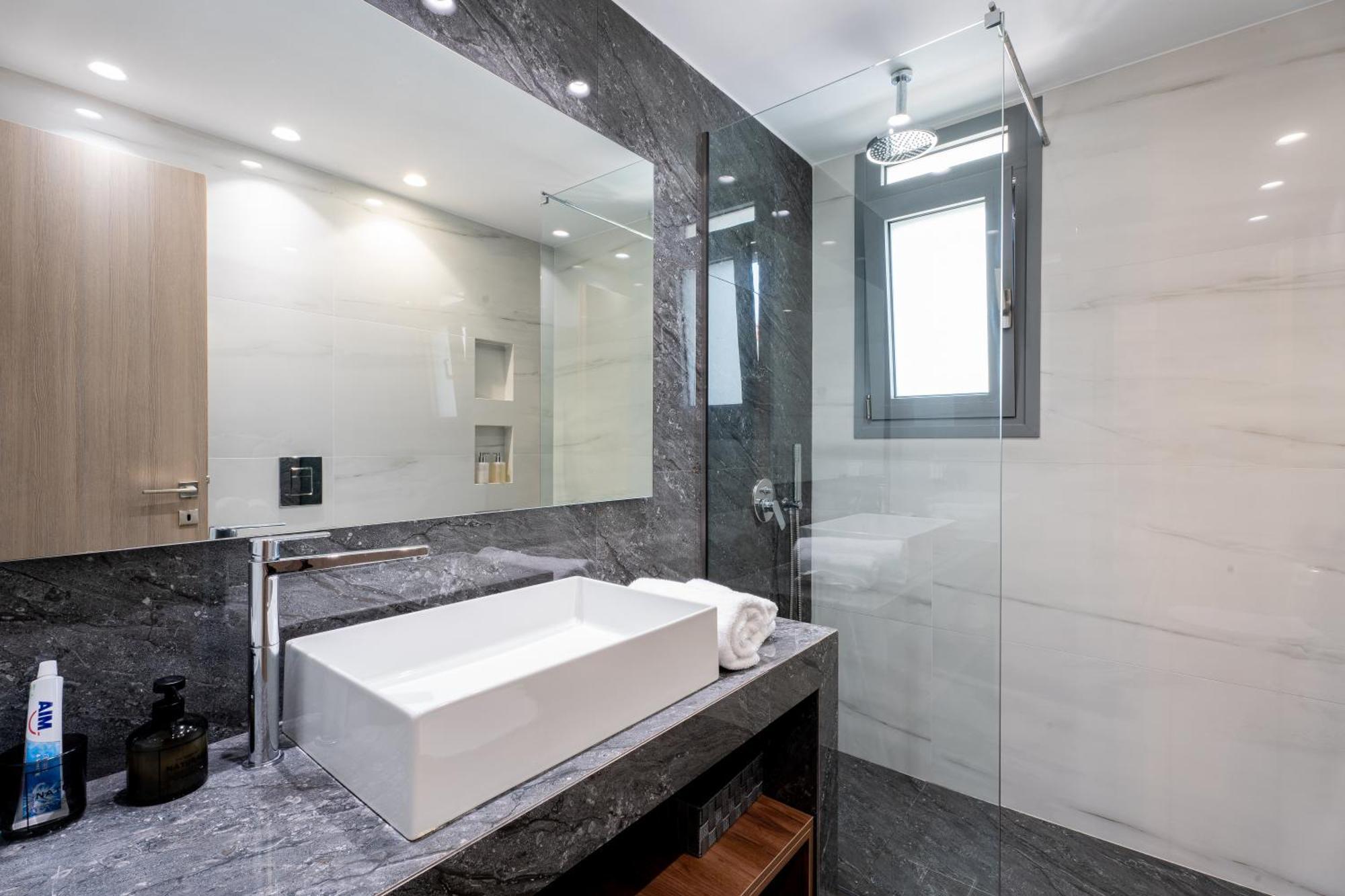 Marble Luxury Apartment